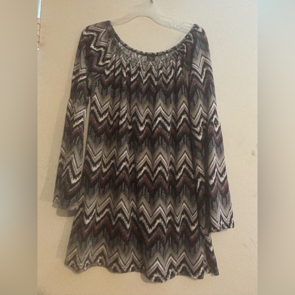 Chevron Patterned Tunic Top bat sleeve - Picture 1 of 4